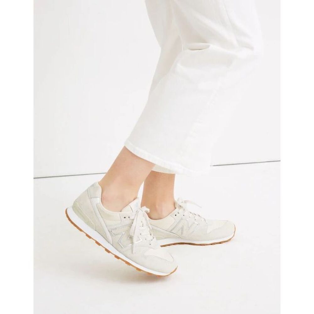 ✨New Balance® 696 Runner Suede Grey Sz 9 Sneakers✨
